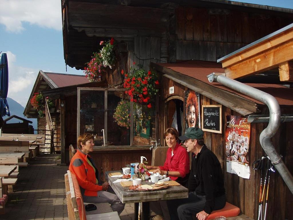 Ferienwohnungen Salvenmoser Johanna Scheffau am Wilden Kaiser Exterior foto